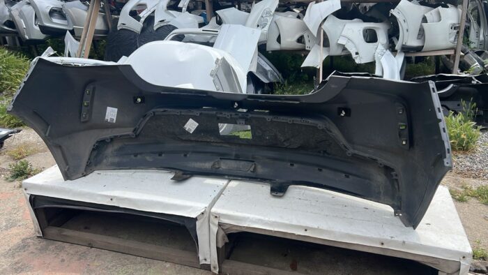 PARACHOQUE TRASERO CHEVROLET ONIX RS (20-24) - Imagen 4