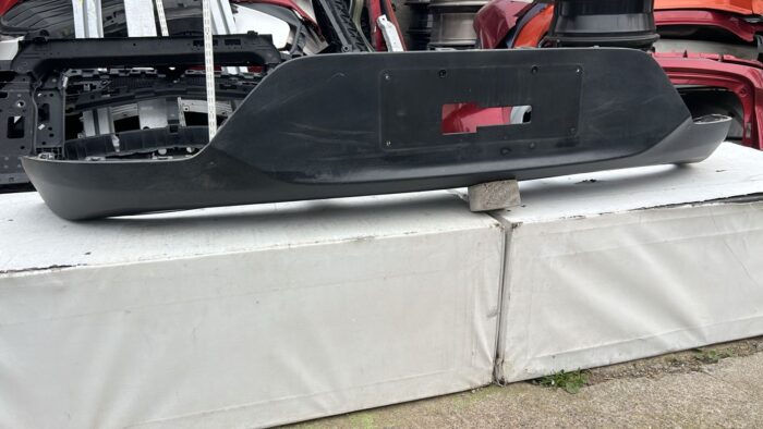 SPOILER PARACHOQUE TRASERO CHEVROLET ONIX SEDAN (20-23) - Imagen 2