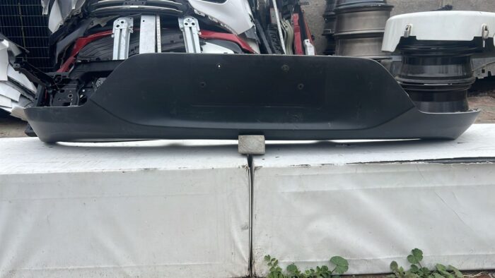 SPOILER PARACHOQUE TRASERO CHEVROLET ONIX SEDAN (20-23)