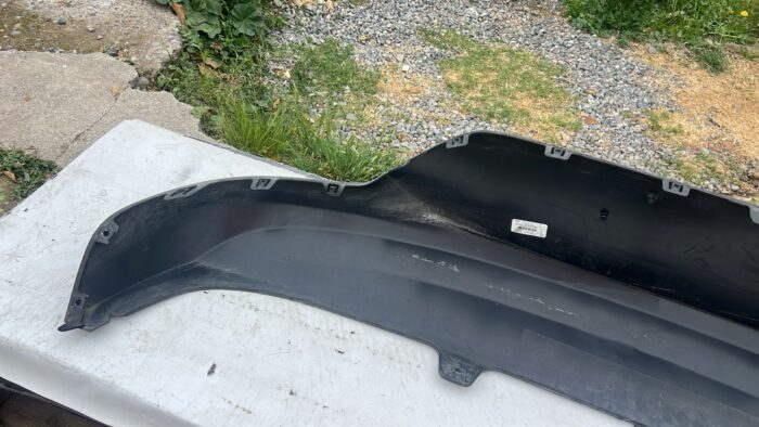 SPOILER PARACHOQUE TRASERO CHEVROLET ONIX SEDAN (20-23) - Imagen 5