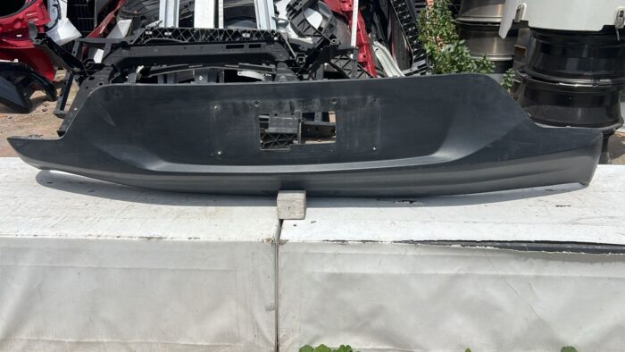 SPOILER PARACHOQUE TRASERO CHEVROLET ONIX SEDAN (20-23)