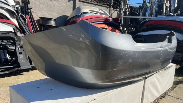 PARACHOQUE TRASERO CHEVROLET SAIL (16-19) - Imagen 2