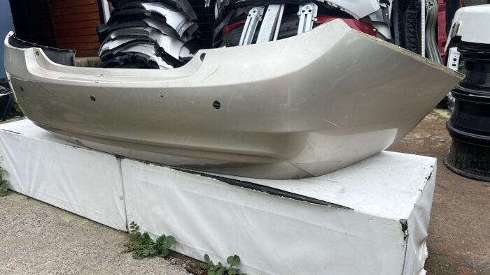 PARACHOQUE TRASERO CHEVROLET SAIL (16-19) - Imagen 3