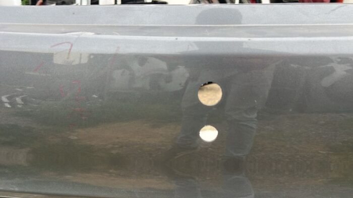 PARACHOQUE TRASERO CHEVROLET SAIL (16-19) - Imagen 4