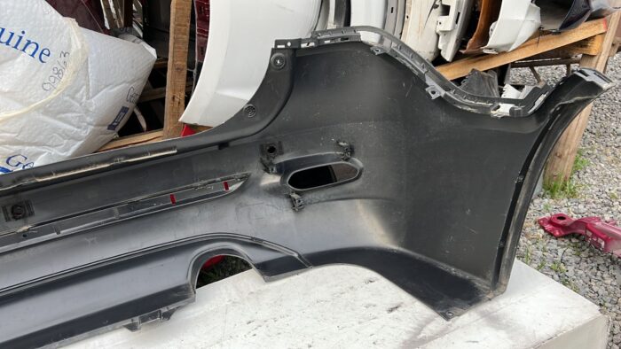 (ORIGINAL NUEVO) PARACHOQUE TRASERO CHEVROLET SPIN ACTIV (19-23) - Imagen 7
