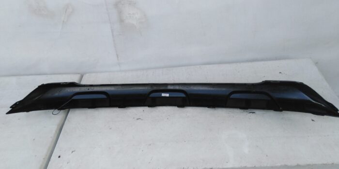 MOLDURA SPOILER PARACHOQUE TRASERO CHEVROLET TRACKER (17-20) - Imagen 3