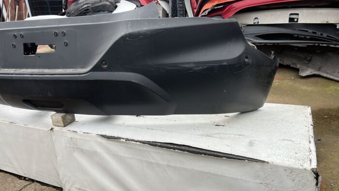 PARACHOQUE TRASERO CHEVROLET TRACKER (21-24) - Imagen 3