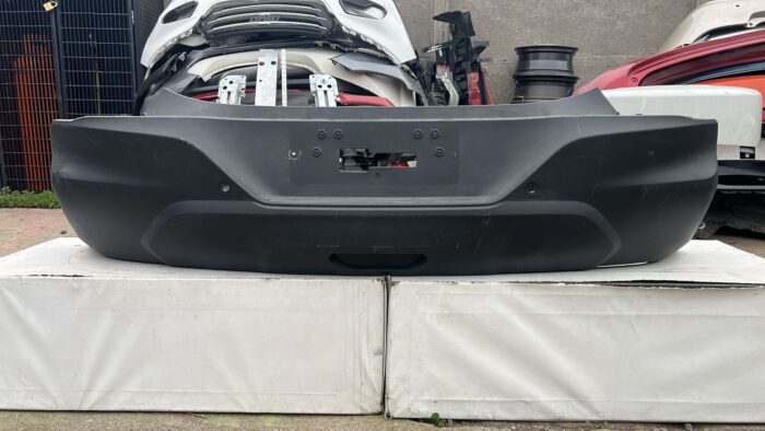 PARACHOQUE TRASERO CHEVROLET TRACKER (21-23) - Imagen 2