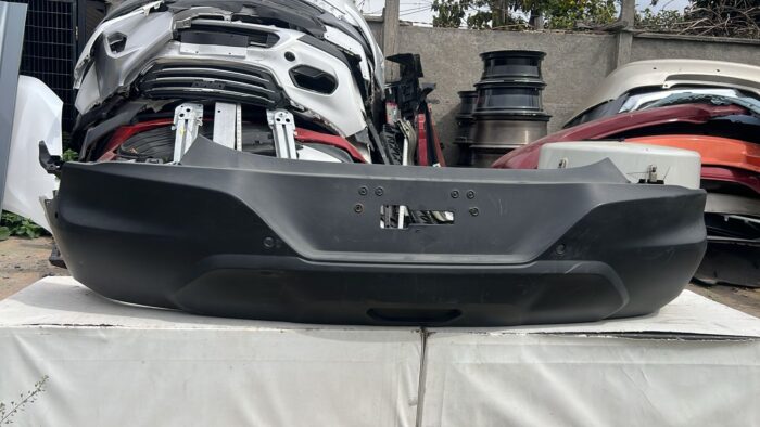 PARACHOQUE TRASERO CHEVROLET TRACKER (21-24) - Imagen 2