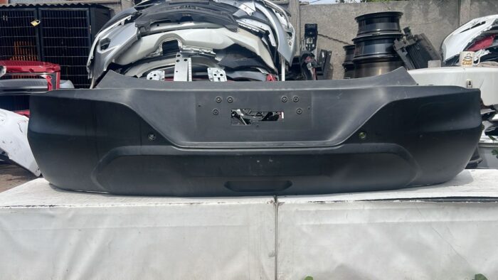 PARACHOQUE TRASERO CHEVROLET TRACKER (21-24)