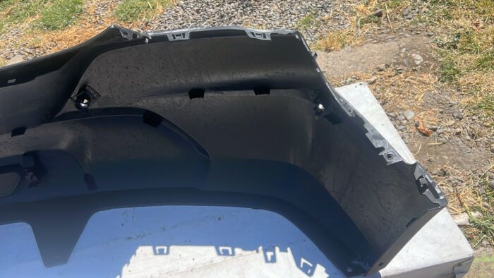 PARACHOQUE TRASERO CHEVROLET TRACKER (21-24) - Imagen 7