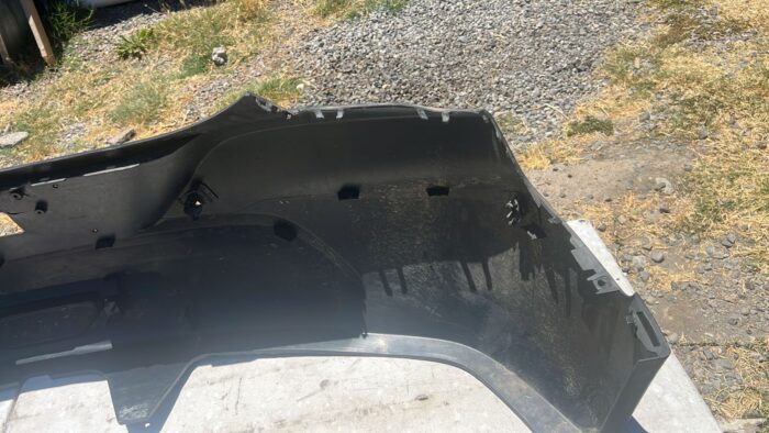 PARACHOQUE TRASERO CHEVROLET TRACKER (21-24) - Imagen 7