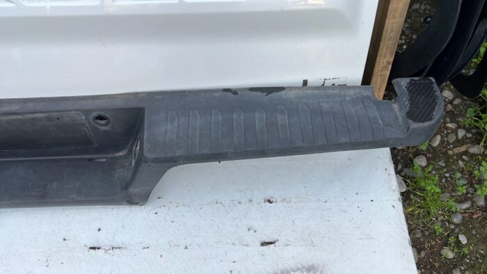 MOLDURA PARACHOQUE TRASERO FORD F150 (15-18) - Imagen 4