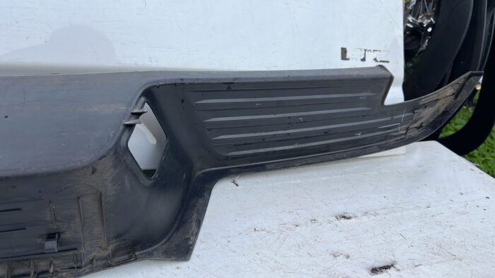 MOLDURA PARACHOQUE TRASERO FORD RANGER (12-16) - Imagen 4