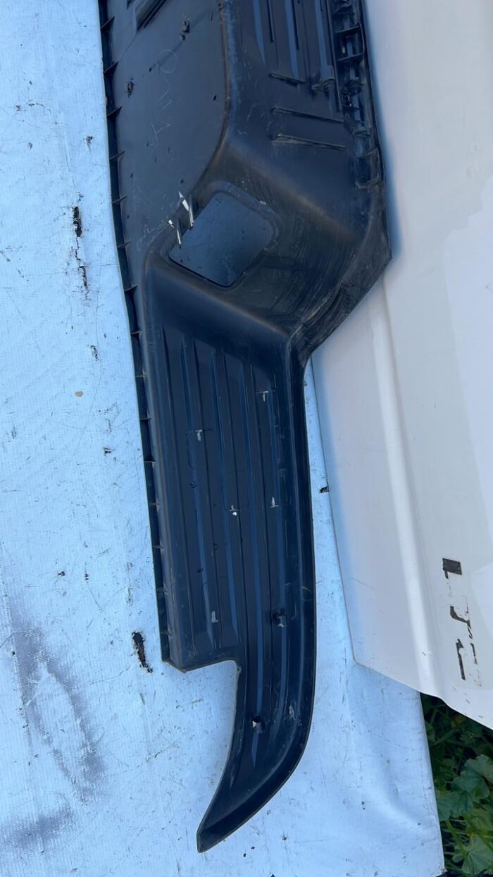 MOLDURA PARACHOQUE TRASERO FORD RANGER (14-22) - Imagen 7