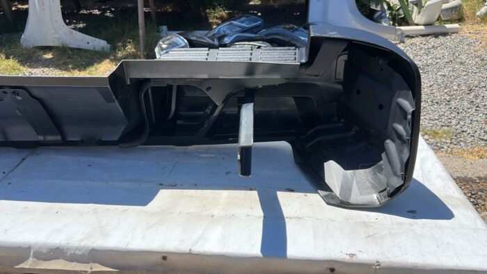 PARACHOQUE TRASERO MITSUBISHI L200 (25-26) - Imagen 10