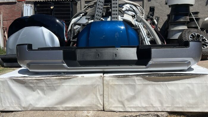 PARACHOQUE TRASERO MITSUBISHI L200 (25-26) - Imagen 2