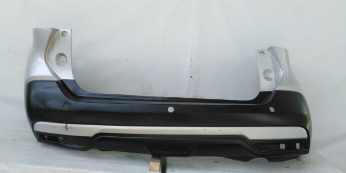 PARACHOQUE TRASERO NISSAN KICKS (17-20)