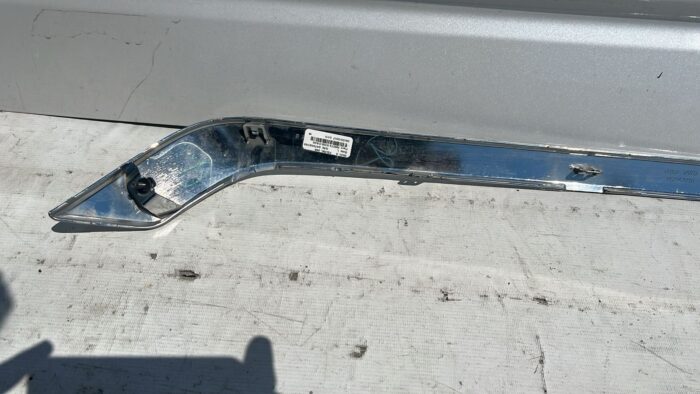 BISEL PARACHOQUE TRASERO NISSAN PATHFINDER (17-21) - Imagen 6