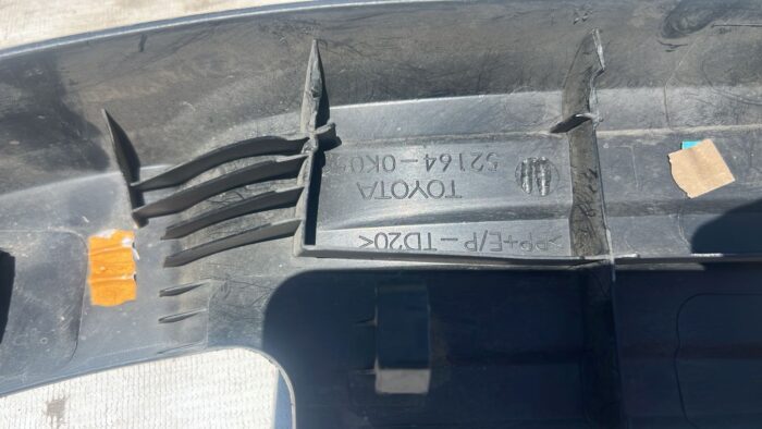 MOLDURA CORNER IZQUIERDO PARACHOQUE TRASERO TOYOTA HILUX (16-23) - Imagen 3