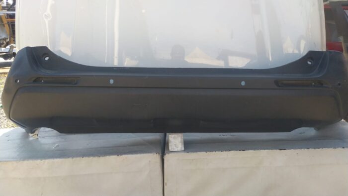 PARACHOQUE TRASERO TOYOTA RAV4 (19-21)