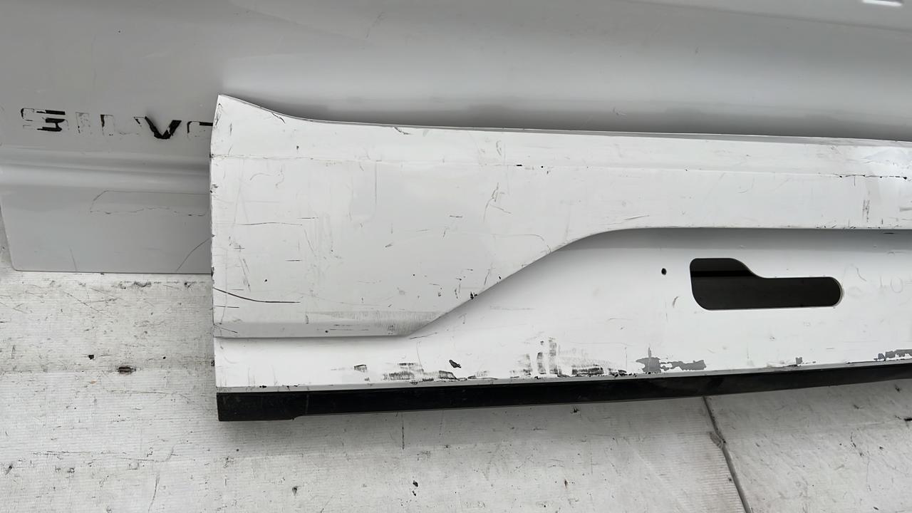 MOLDURA PARACHOQUE TRASERO VOLKSWAGEN SAVEIRO (10-17) - Image 2