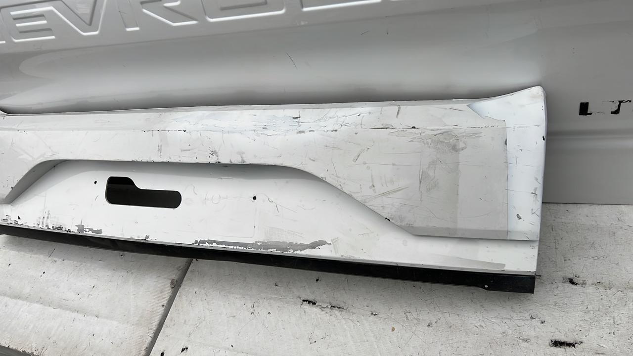 MOLDURA PARACHOQUE TRASERO VOLKSWAGEN SAVEIRO (10-17) - Image 3