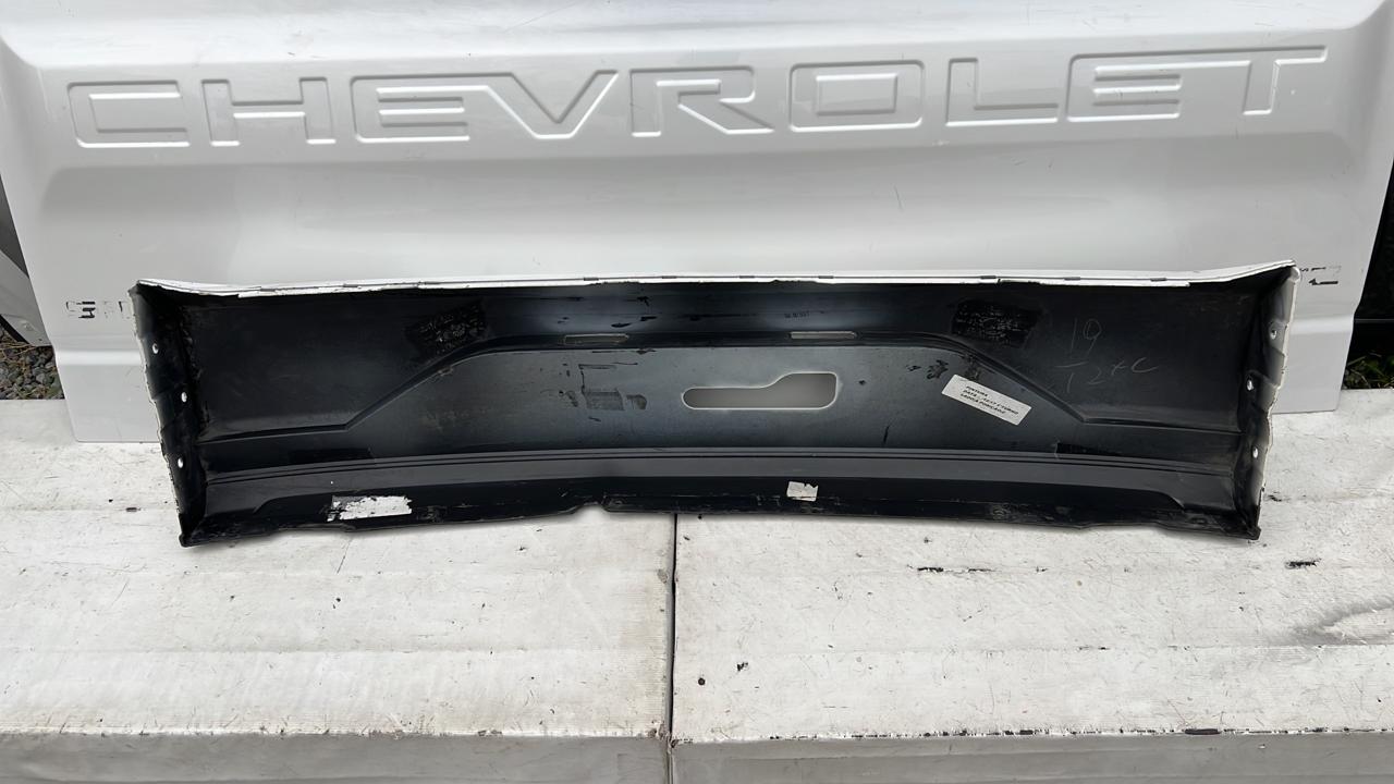 MOLDURA PARACHOQUE TRASERO VOLKSWAGEN SAVEIRO (10-17) - Image 4