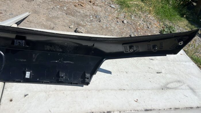 MOLDURA PORTALON CHANGAN CS15 (21-24) - Imagen 6