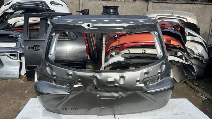 PORTALON CHEVROLET CAPTIVA (19-24)