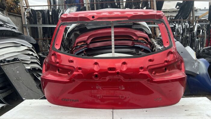 PORTALON CHEVROLET CAPTIVA (19-24)
