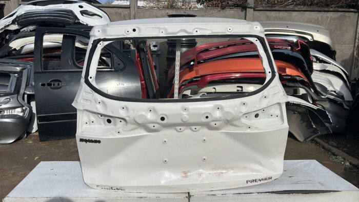 PORTALON CHEVROLET GROOVE (20-23)