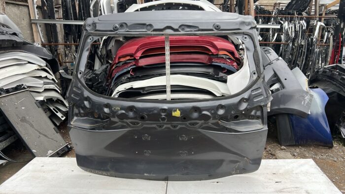 PORTALON CHEVROLET GROOVE (20-23)