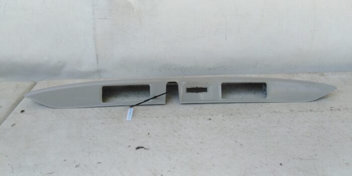 MOLDURA PORTALON SUBARU XV (18-20) - Imagen 2