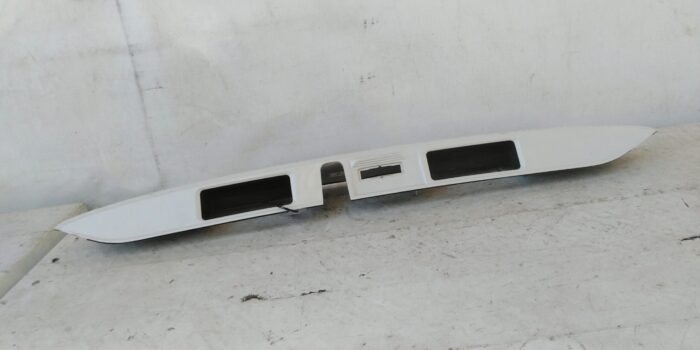 MOLDURA PORTALON SUBARU XV (18-20) - Imagen 2