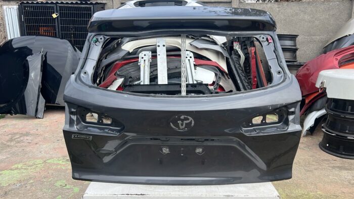 PORTALON TOYOTA COROLLA CROSS (22-24)