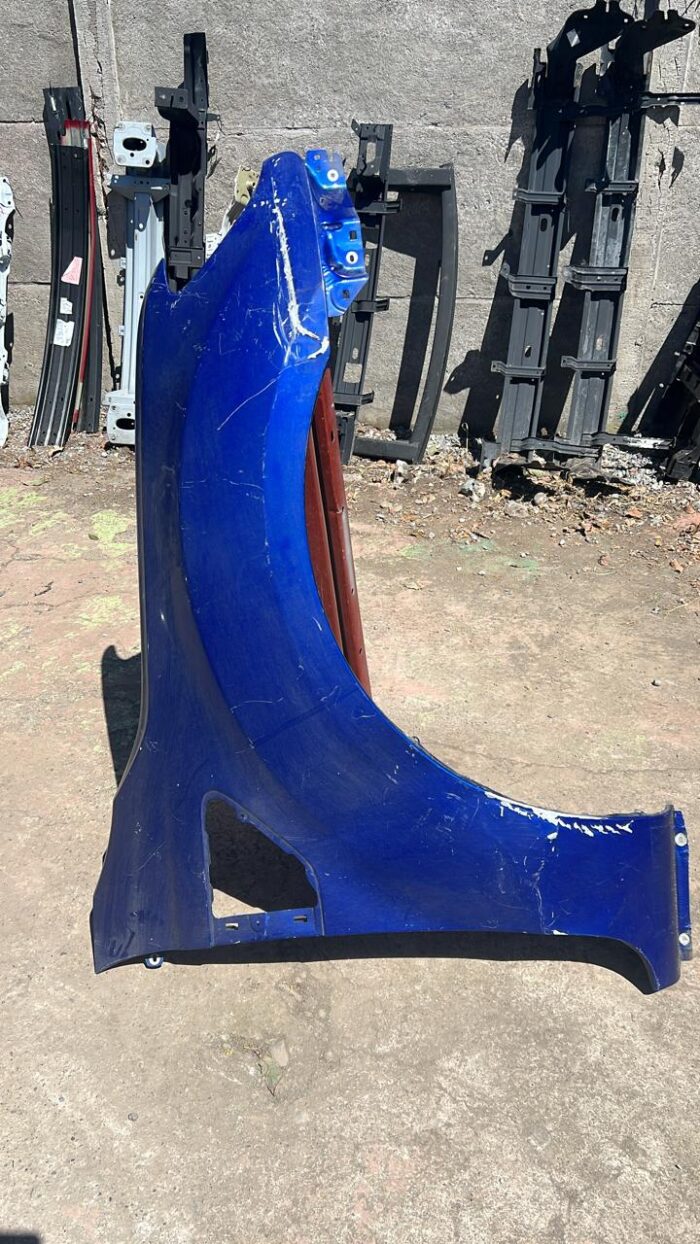 TAPABARRO DERECHO FORD RANGER (12-23)