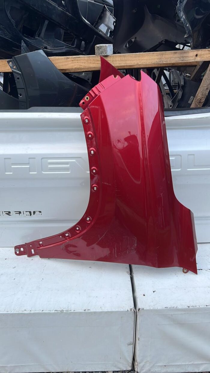 TAPABARRO IZQUIERDO CHEVROLET GROOVE (20-23)