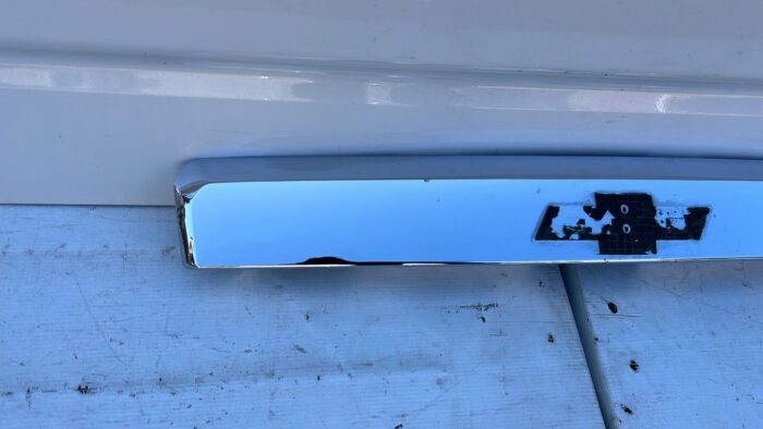 MOLDURA PORTALON CHEVROLET CAPTIVA (07-16) - Imagen 2