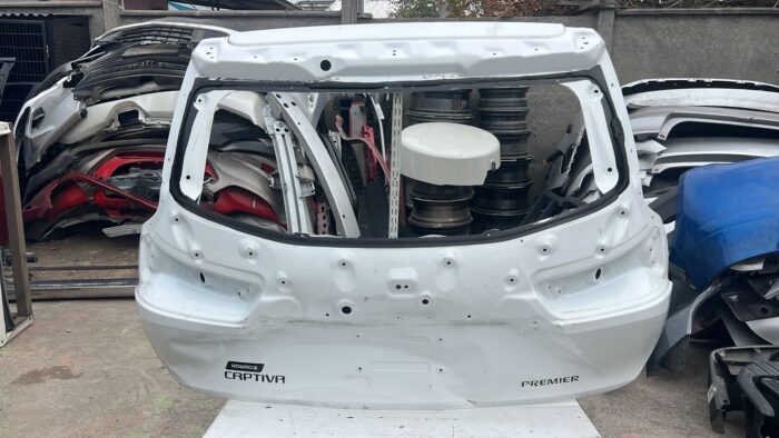 PORTALON CHEVROLET CAPTIVA (19-24)