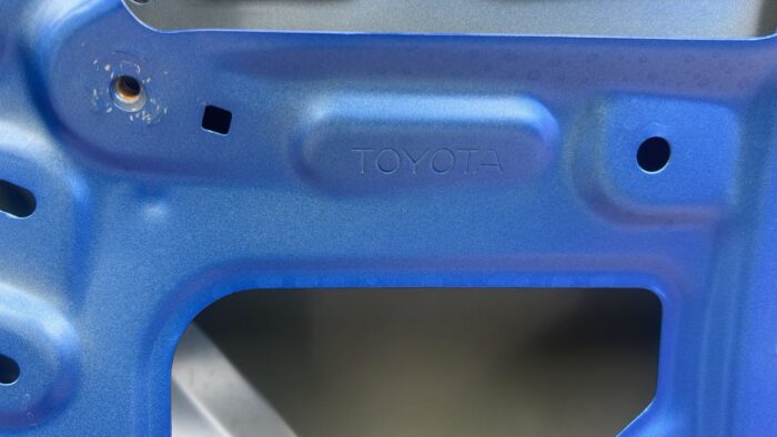 PORTALON TOYOTA COROLLA CROSS (22-24) - Imagen 7