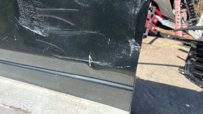PUERTA DELANTERA IZQUIERDA CHEVROLET ONIX ACTIV (17-20) - Imagen 5