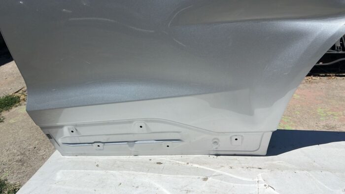 PUERTA TRASERA IZQUIERDA NISSAN KICKS (17-23) - Imagen 3