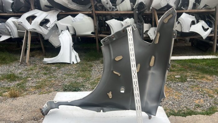 TAPABARRO DERECHO CHEVROLET N400 (20-23) - Imagen 6
