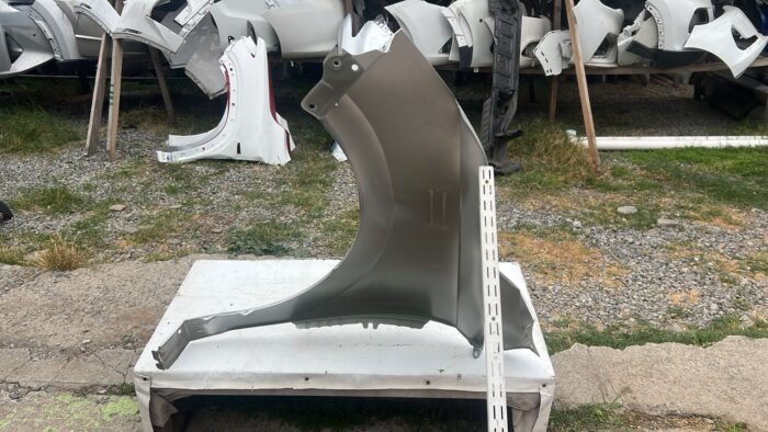 TAPABARRO DERECHO CHEVROLET SAIL (24-25) - Imagen 6