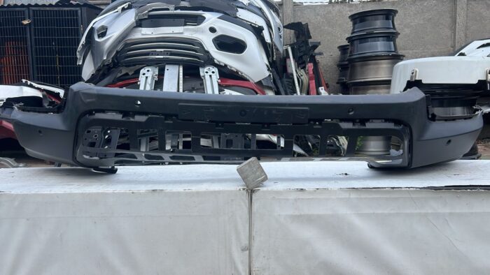 PARACHOQUE DELANTERO CHEVROLET COLORADO (22-23)