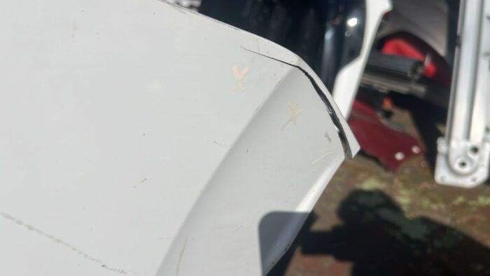 PARACHOQUE TRASERO CHEVROLET SAIL (23-25) - Imagen 5