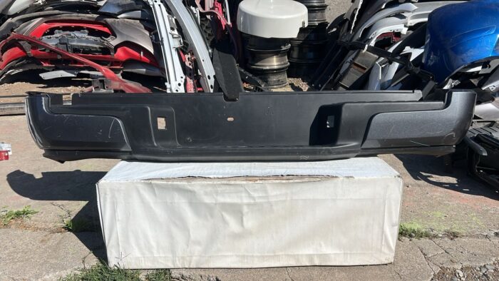 PARACHOQUE TRASERO NISSAN NAVARA (21-24)