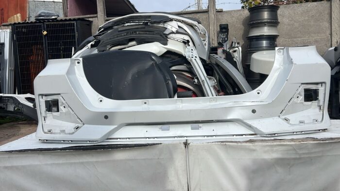 PARACHOQUE TRASERO TOYOTA RAIZE (22-24)