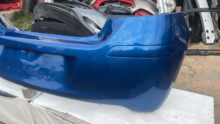 PARACHOQUE TRASERO TOYOTA YARIS SPORT (09-11) - Imagen 4